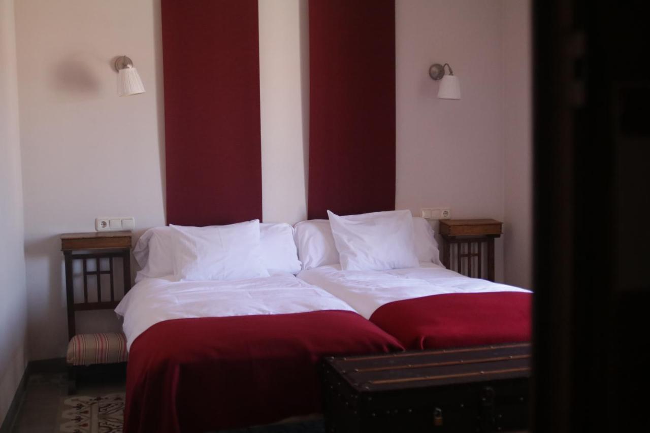 Hotel Villa Maria Fuentes de Béjar Exterior foto